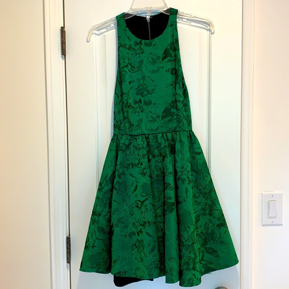 Alice + Olivia Tevin Racerback Fit and Flare Jacquard Cocktail Dress Size 4 - Picture 3 of 7